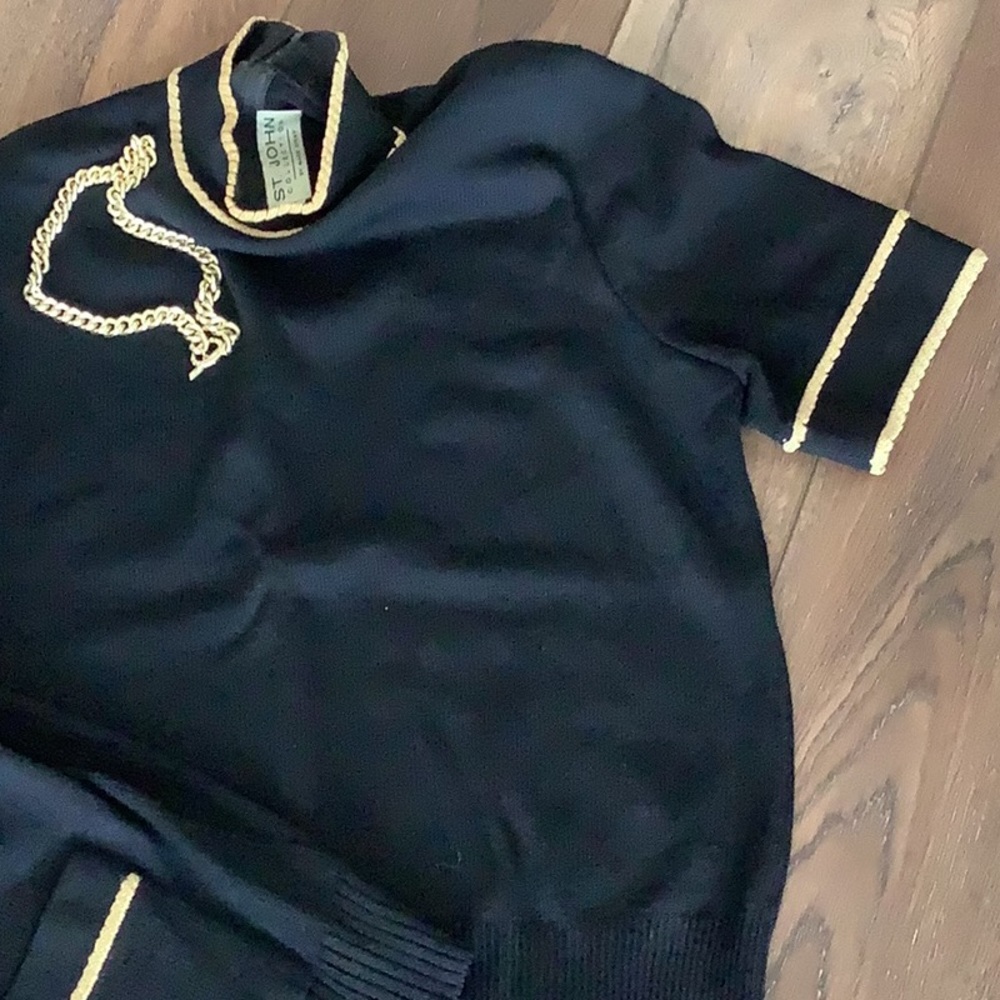 Gorgeous black and gold Knit Sweater Set by St.John 🖤🖤🖤🖤💛 - Picture 7 of 10